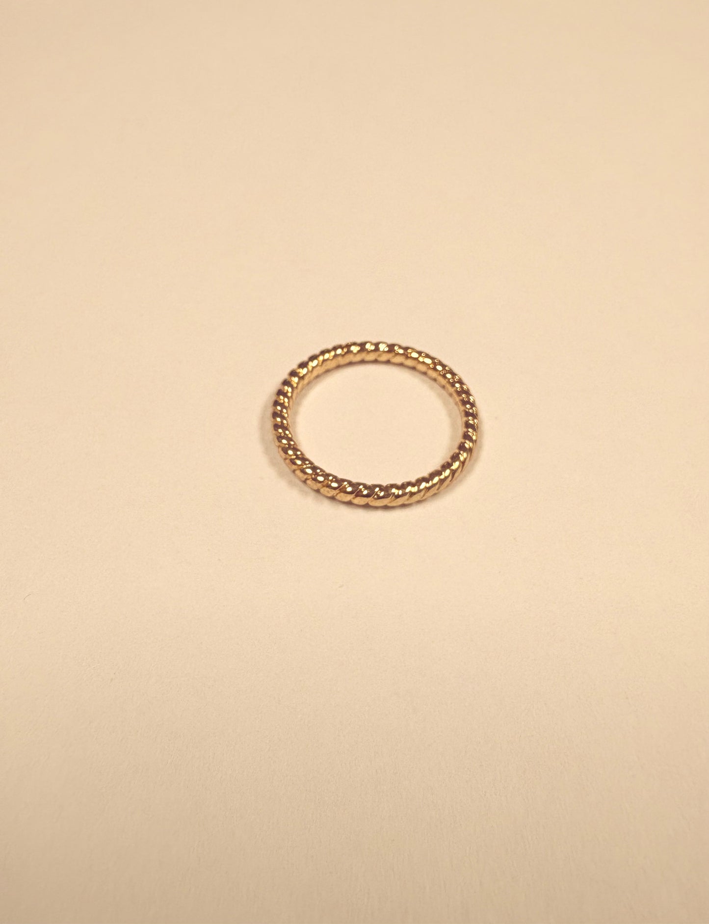 Thin Rope Ring
